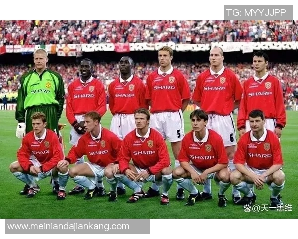 传奇落幕足球球星真情告别绿茵场引发球迷无限追忆